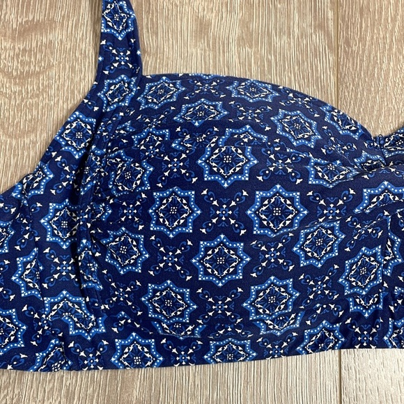 Nip Tuck Joann Bikini Top Blue Medallion Multi Fit Cup US 8 - Picture 7 of 16